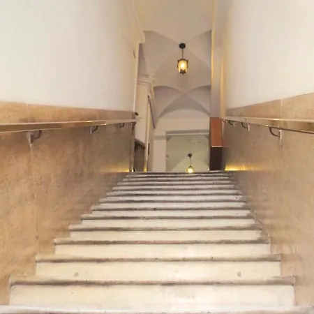 カーサ クレオ 2* ローマ